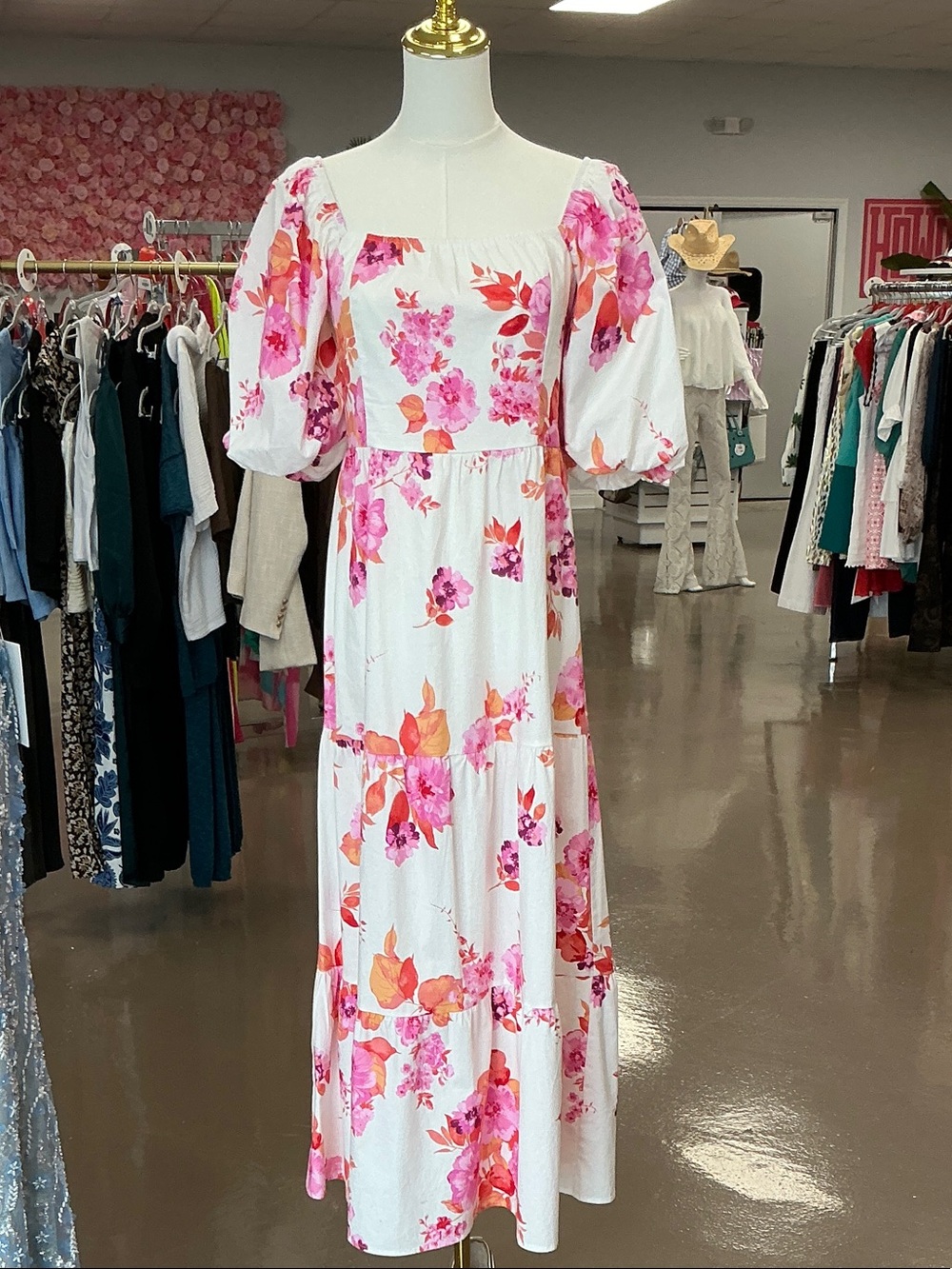 Floral Puff-Sleeve Maxi Dress in White and Pink